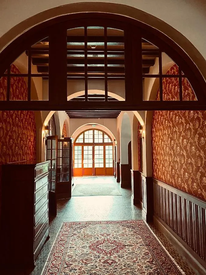 Chateau De Fontager Serves-sur-Rhône فرنسا