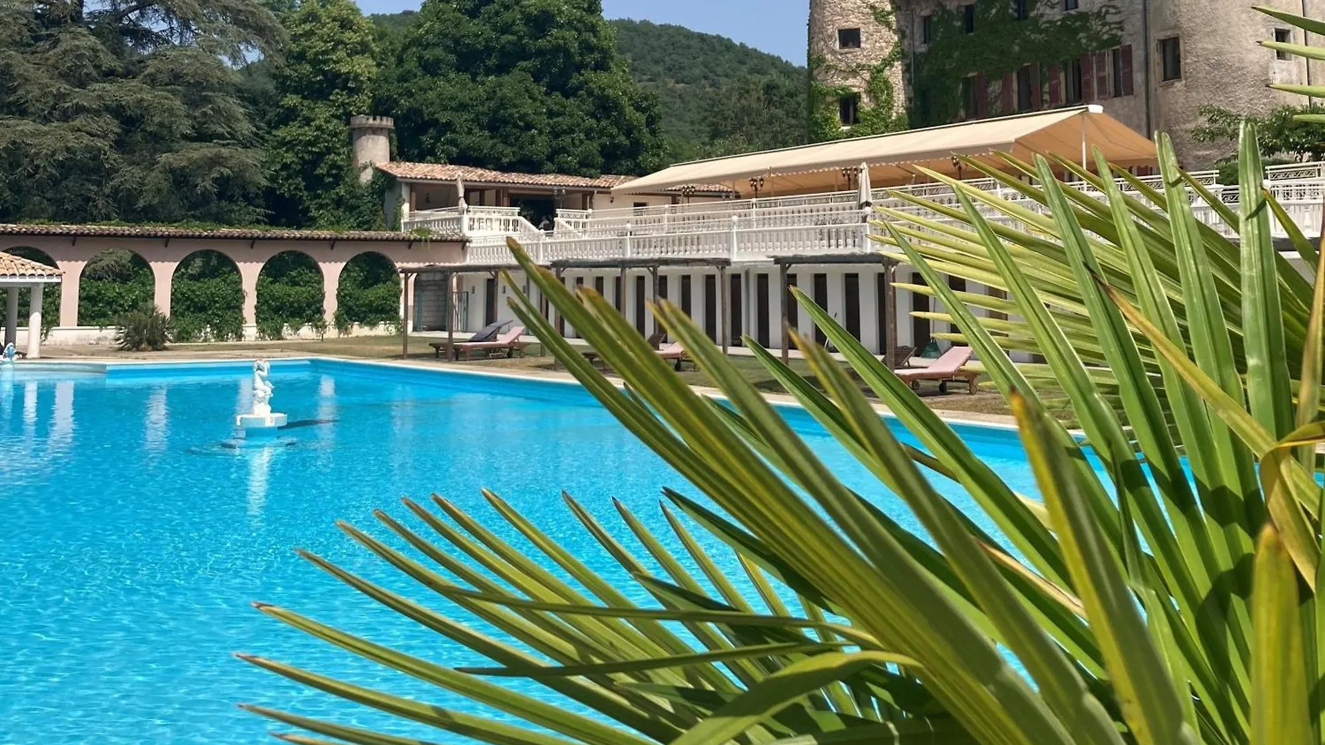 فندق Chateau De Fontager Serves-sur-Rhône